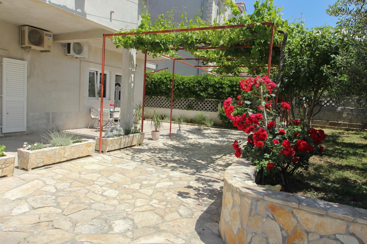 Apartment Afrodita Kaštela Buitenkant foto